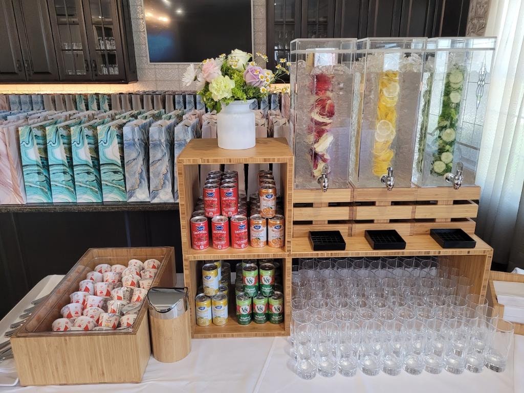 Beverage station with infused water dispensers