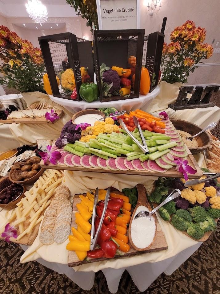 Vegetable crudité display with dip station