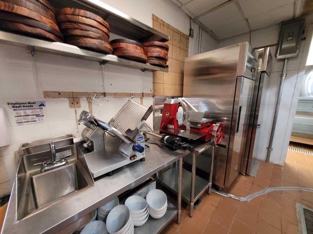 The Highlawn — slicing station