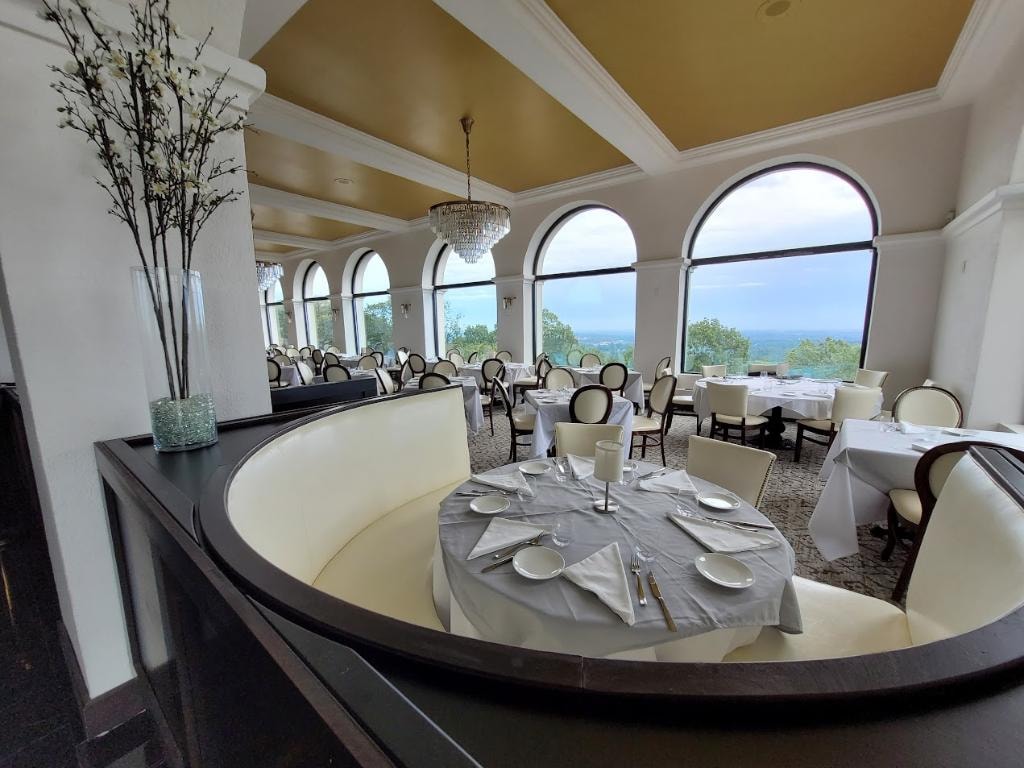 The Highlawn — dining room view